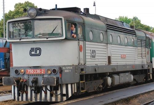 Dieselová lokomotiva 750 236-2 ČD Brejlovec se zvukem