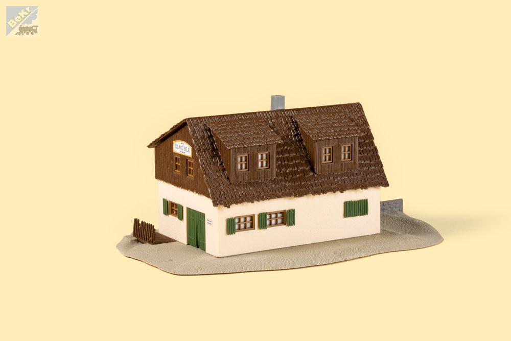 Auhagen 13351 Propan-butanová čerpací stanice stavebnice