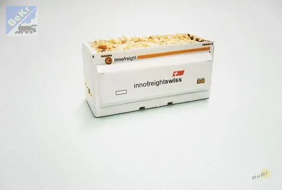 BuBi-model H070062 Kontejner na štěpky innofreight swiss, ložený štěpkami, sestavený a nabarvený model Laser-Cut