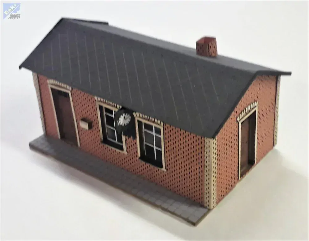 BuBi-model H060151 Zastávka Schmallzgrube, 75,4 x 54,6 x 68,9mm, barvená stavebnice Laser-Cut