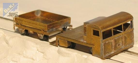 DK-model N0801 Dresina TATRA (verze se širokou kabin, stavebnice z lept. plechu