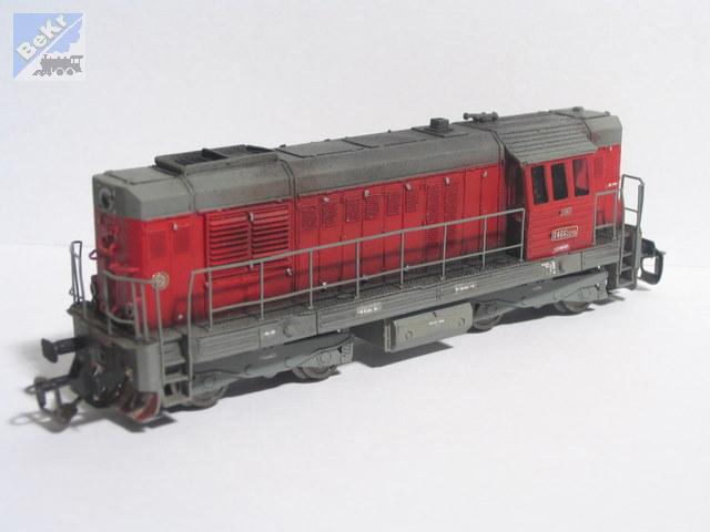 DK-model TT0200 Motorová lokomotiva řady 742 (T466.2), stavebnice z leptaného plechu