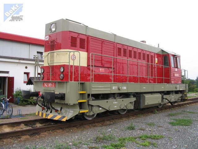 DK-model TT0200 Motorová lokomotiva řady 742 (T466.2), stavebnice z leptaného plechu
