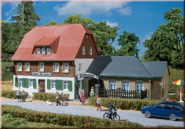 Auhagen 12239 Venkovský hostinec stavebnice