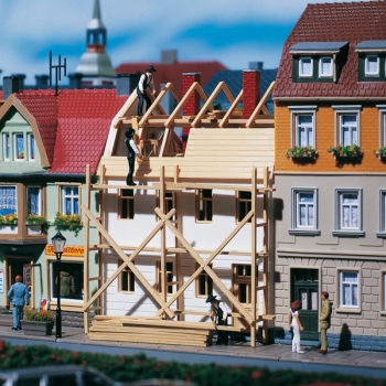 Auhagen 12270 Městský dům v rekonstrukci stavebnice