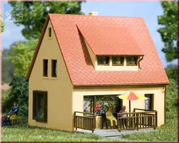 Auhagen 12237 Rodinný dům Elke 77 x 90 x 82 mm stavebnice