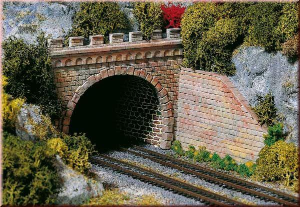 Auhagen 13277 2 portály tunelu pro dvě koleje stavebnice