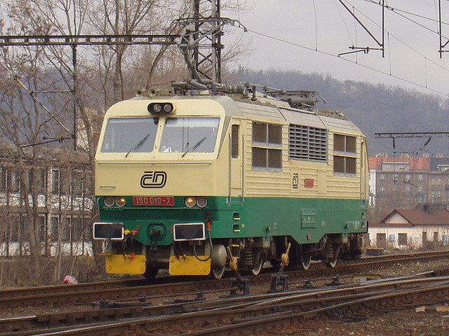 DK-model TT0401 Elektrická lokomotiva řady 350 (ES499.0), stavebnice z leptaného plechu