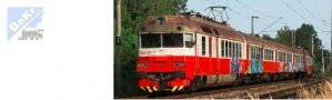 MTB 560033+060045 Elektrická jednotka 560 033 + vložený vůz 060 045 ZSSK Panťák