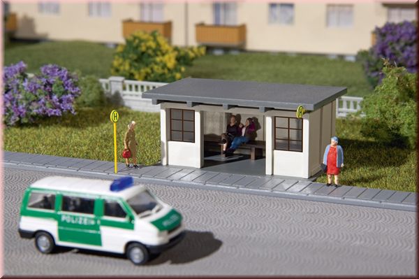 Auhagen 13330 2 autobusové čekárny stavebnice