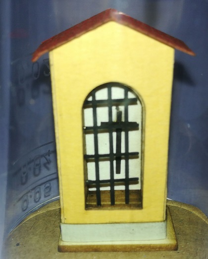BuBi-model H070001ž Kaplička, žlutá, 19 x 10 x 43 mm, hotový, sestavený a nabarvený model