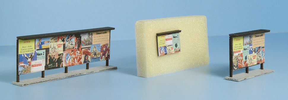 VERAMO CZ TT070103 Dřevěné plakátovací plochy tmavě hnědé - set