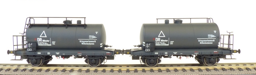 Exact-train 20500 Set dvou 2-osých cisternových vozů DRG