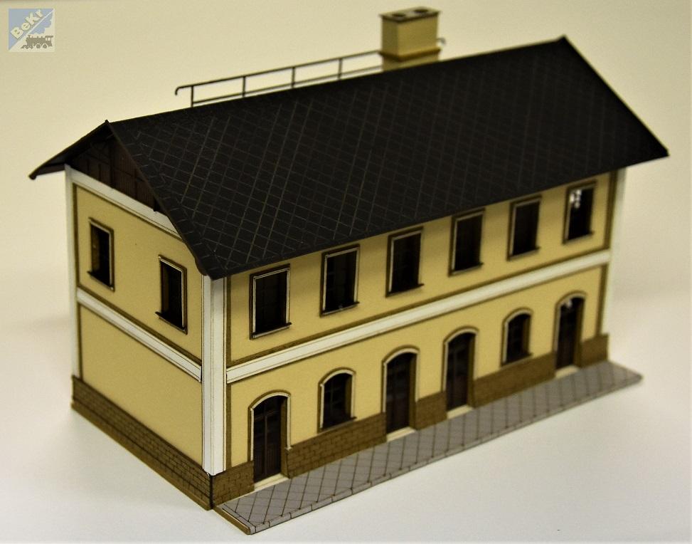 BuBi-model H060162 Nádraží Praha - Řeporyje, 186 x 107 x 121mm, barvená stavebnice Laser-Cut !!! AKCE !!!