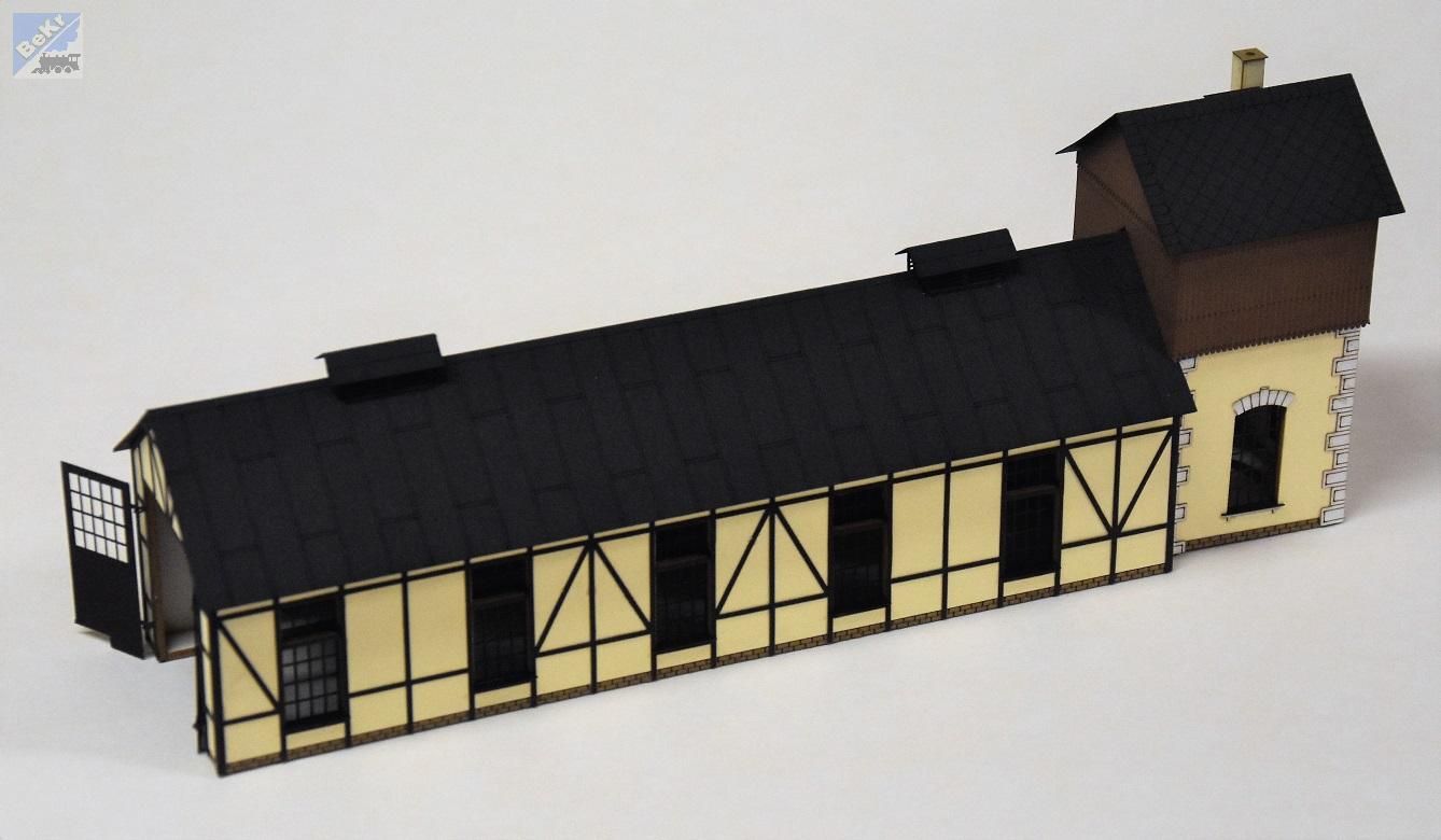BuBi-model TT60182 Hrázděná výtopna jedno stání s vodárnou, 280 x 62 x 103mm, barvená stavebnice Laser-Cut !!! AKCE !!!