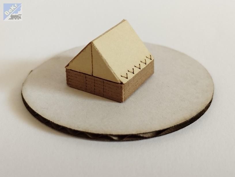 BuBi-model N70077Hb Stan táborový s podsadou, béžový, 13 x 13 x 12 mm, hotový, sestavený a nabarvený model