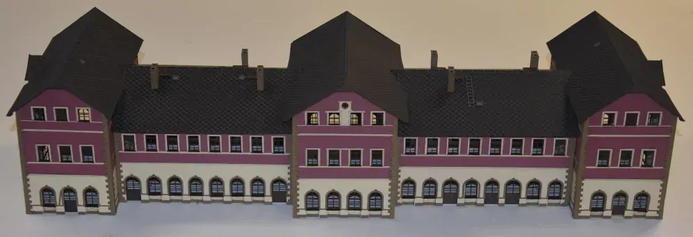 BuBi-model TT60144 Nádraží Bad Schandau, 406 x 126 x 129,5 mm, barvená stavebnice Laser-Cut !!! AKCE !!!