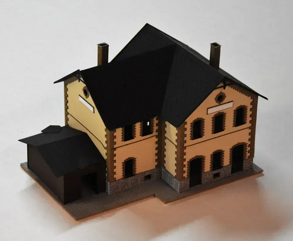 BuBi-model TT60177 Nádraží MAV 2, 160 x 105 x 110mm, barvená stavebnice Laser-Cut !!! AKCE !!!