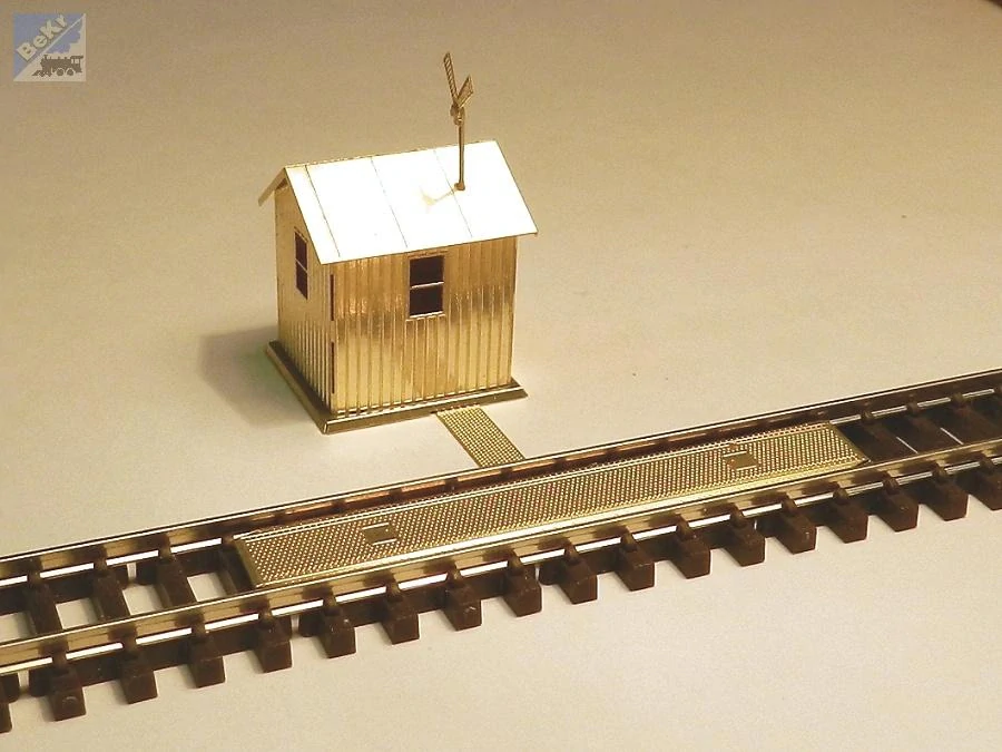 Miniatur MN09 Vagonová váha s dřevěným domkem, stavebnice z leptaného plechu