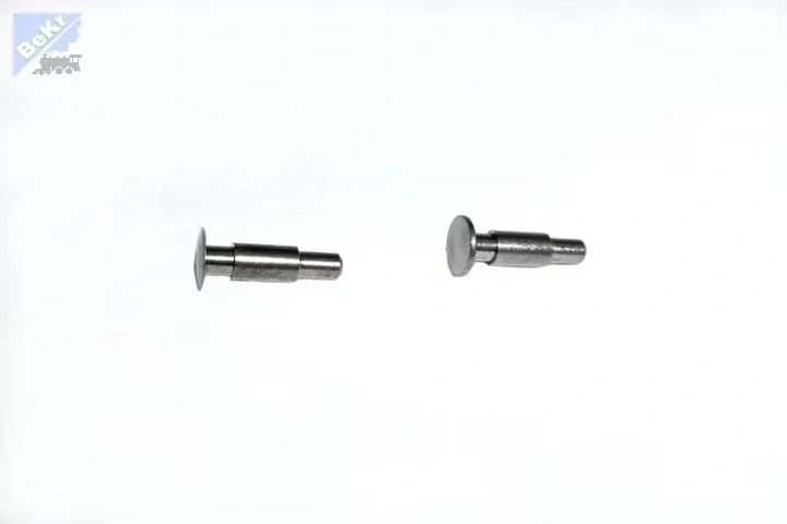 Nárazník 1004 Nárazník lokomotivní, kovový soustružený kulatý, průměr talíře 3,5mm, stopka průměr 1,9mm, 2ks/bal., (1x vypouklý + 1x rovný)