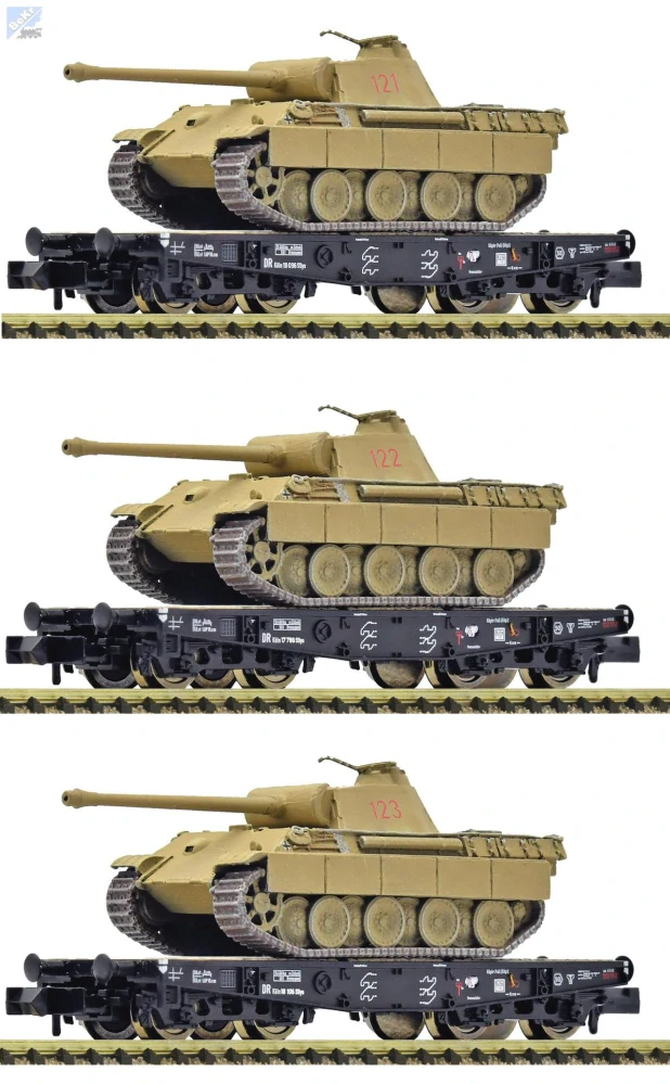 Fleischmann 845606 Set tří plošinových 4-osých těžkotonážních vozů SSys naložený tanky „Panther“ DRB