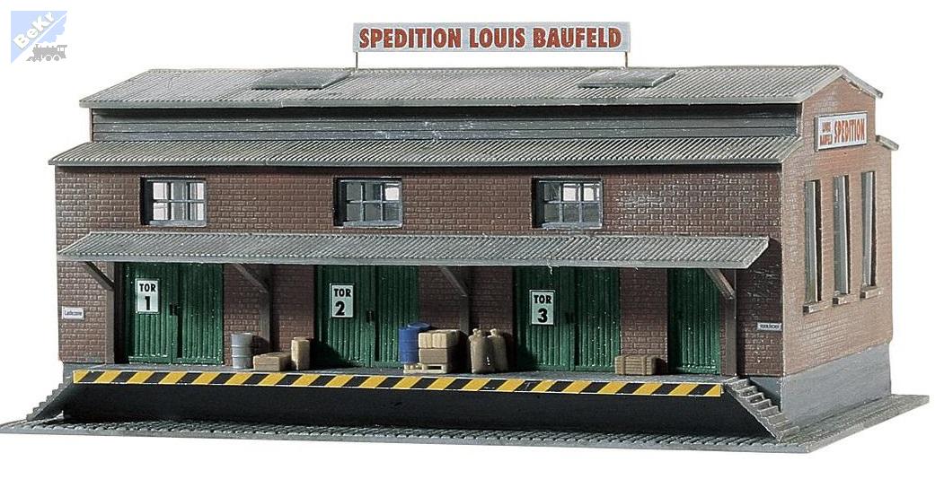 Piko 60015 Spediční budova s nakládací rampou LOUIS BAUFELD, stavebnice