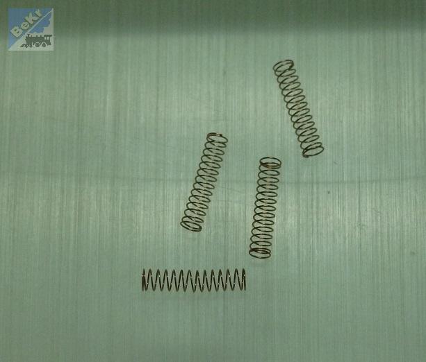 Tillig 393380 Pružina tlačná 0,12 x 1,7 x 7,5 mm, 1ks