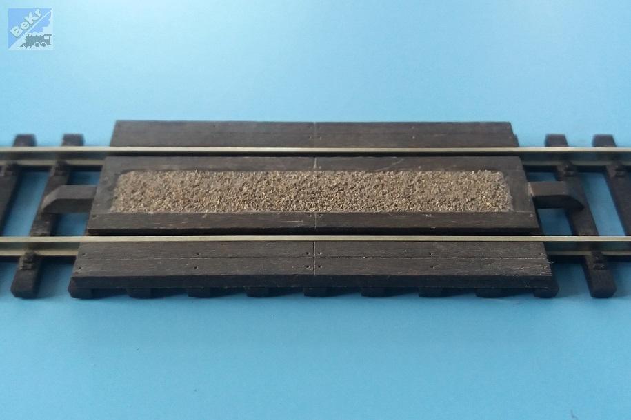 VERAMO CZ H0050217 Přejezd rovný pro kolej výška 2,1 mm PATINA