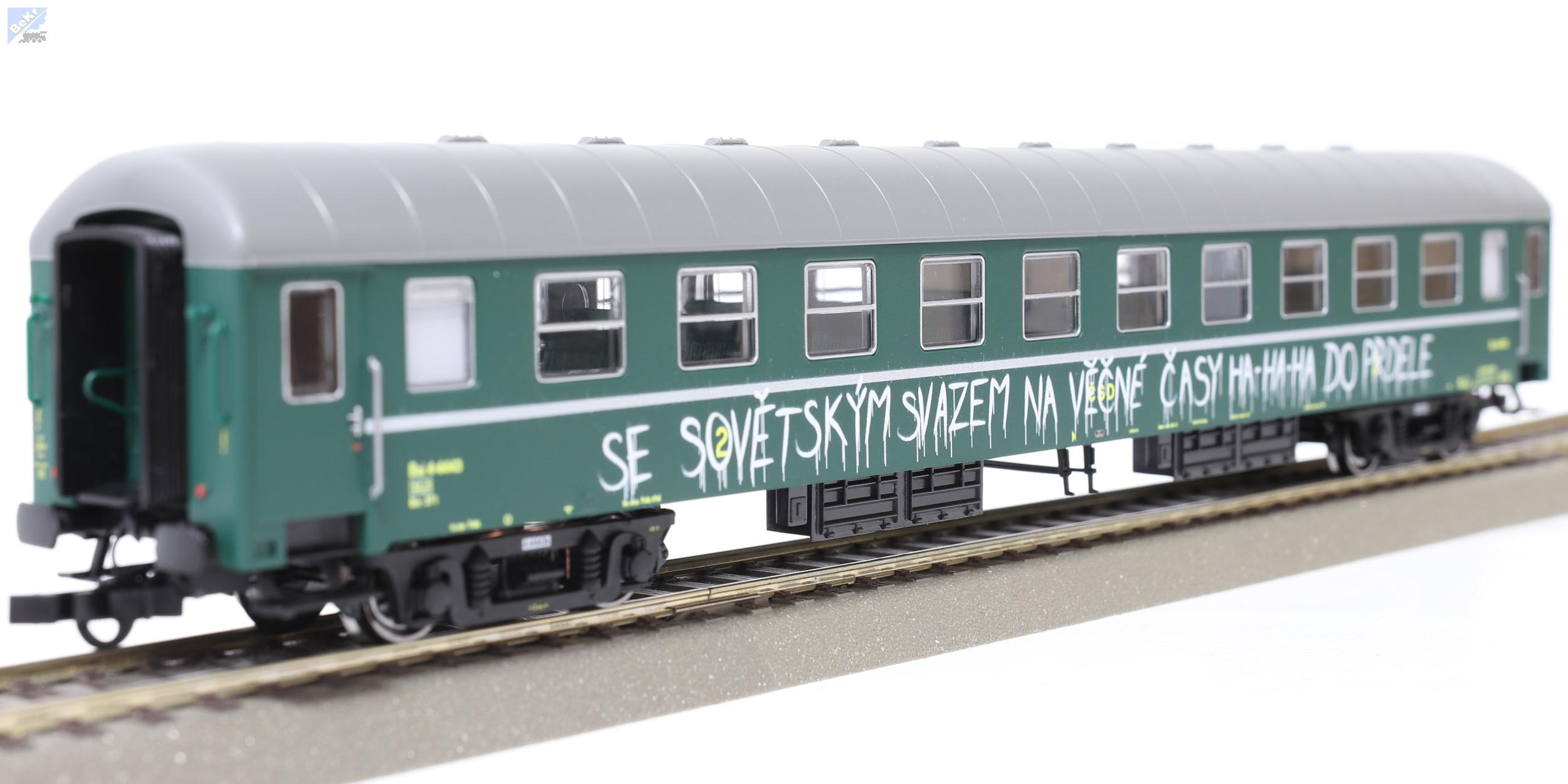Igra model 97110033 Osobní 4-osý vůz 2. tř., Bai 4dv. Depo-Praha ČSD (rok 1968)
