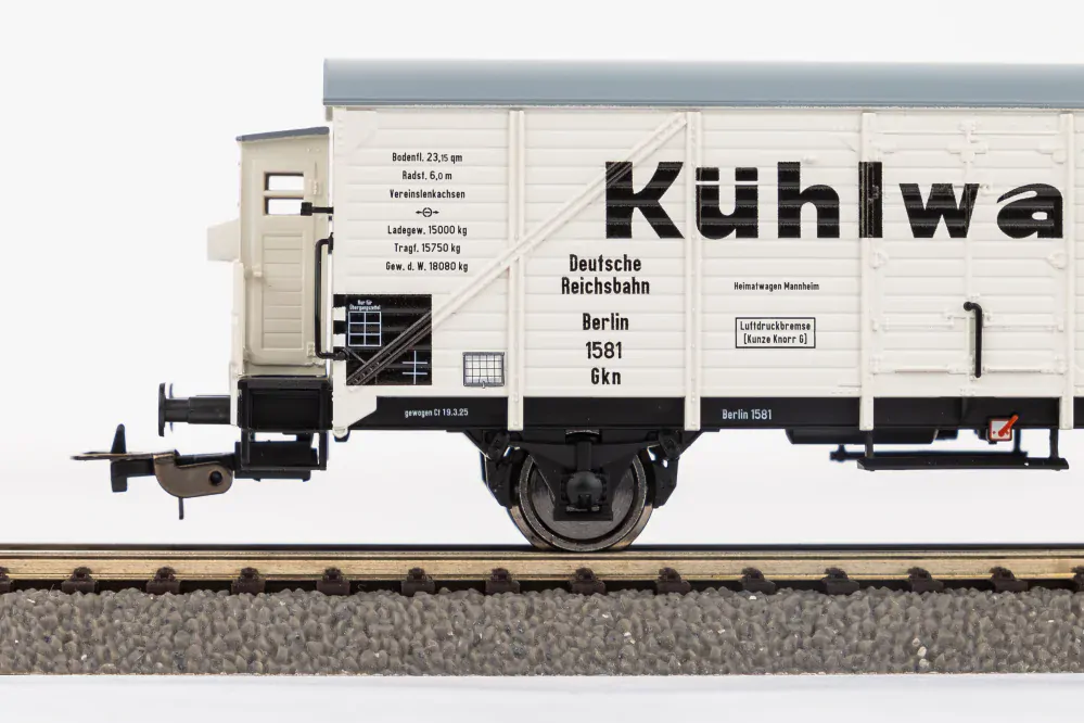 Piko 24505 Chladírenský 2-osý vůz Gkn DRG