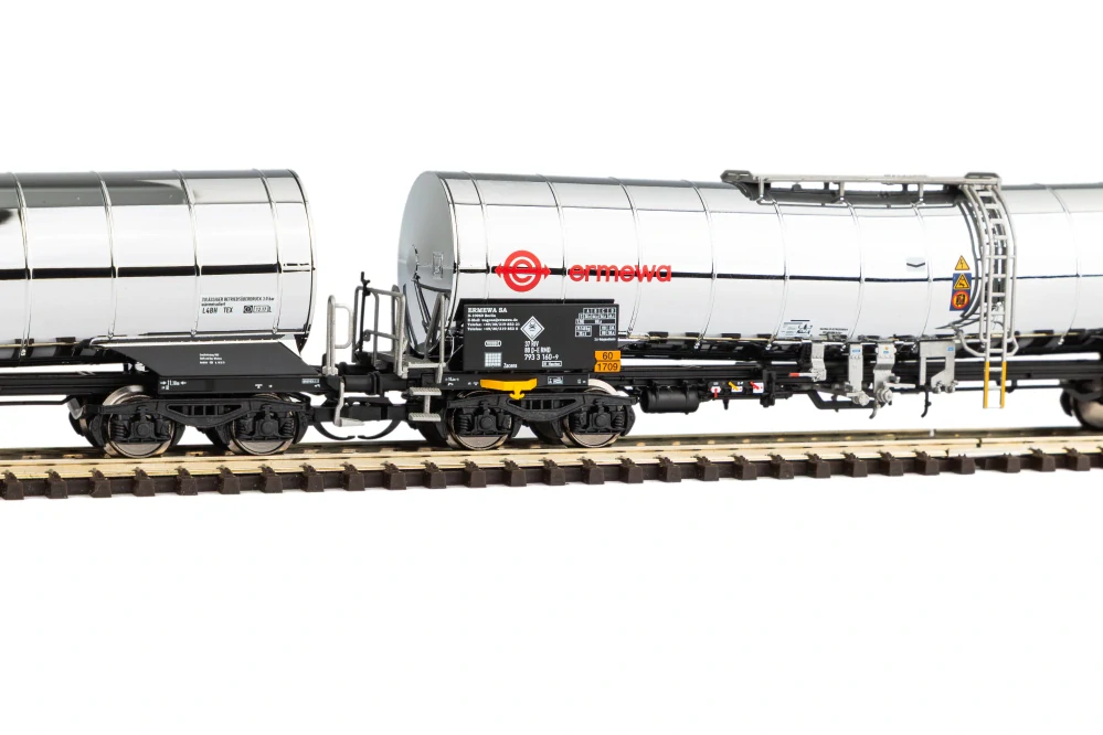 Piko 47683 Set dvou kotlových 4-osých vozů Zacens ermewa D-ERMD