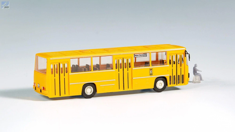 Auhagen 66058 Autobus IKARUS 260 "Berlín", stavebnice