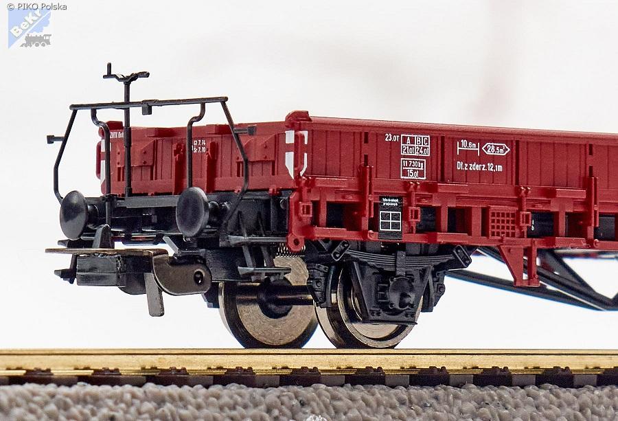 Piko 54458 Plošinový 2-osý vůz Pddkh31, ex. Ulm s klanicemi PKP