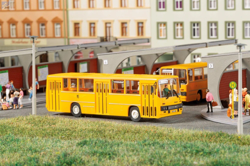 Auhagen 66056 Autobus IKARUS 260 "Drážďany", stavebnice