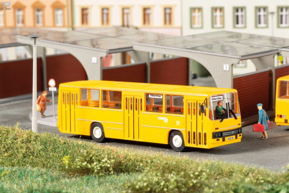 Auhagen 66057 Autobus IKARUS 260 "Karl-Marx-Stadt", stavebnice