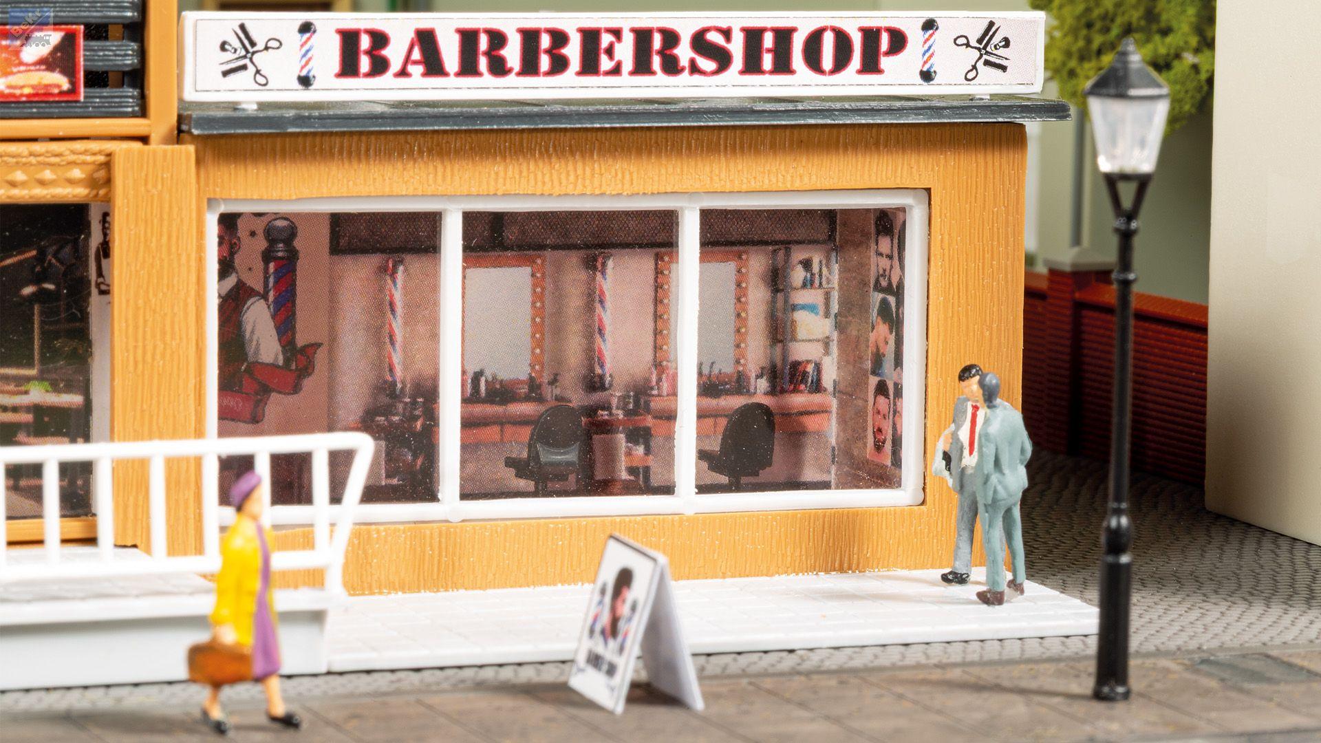Auhagen 12356 Dům s obchody „Döner kebab a barbershop“, stavebnice