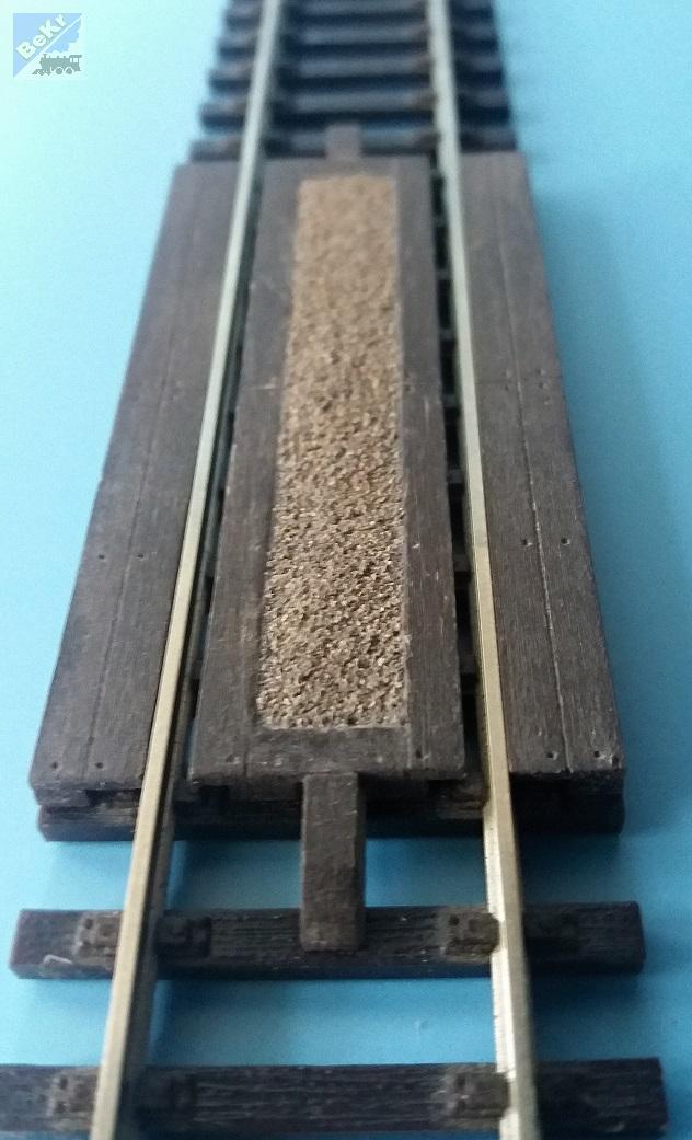 VERAMO CZ H0050217 Přejezd rovný pro kolej výška 2,1 mm PATINA