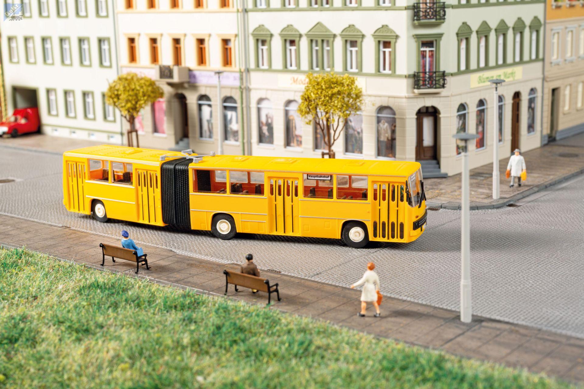 Auhagen 66063 Kloubový autobus IKARUS 280, stavebnice