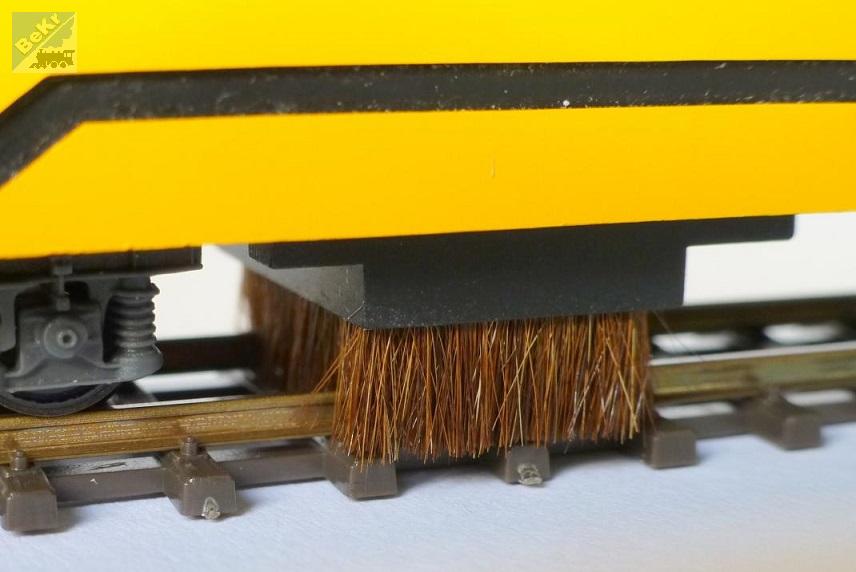 LUX-Modellbau 9740 Vysavač mechanických nečistot kolejí (vysávací vůz), analog/digitál DCC