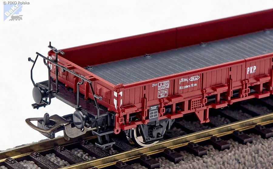 Piko 54458 Plošinový 2-osý vůz Pddkh31, ex. Ulm s klanicemi PKP