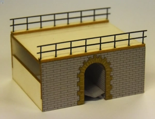 BuBi-model N60159 Propustek, 45 x 25 x 35 mm, barvená stavebnice Laser-Cut